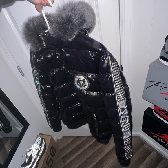 Avenue George V Paris Jacket - Picture 3 of 4